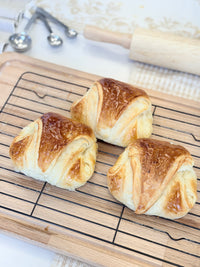 Ricotta Raisin Pouch