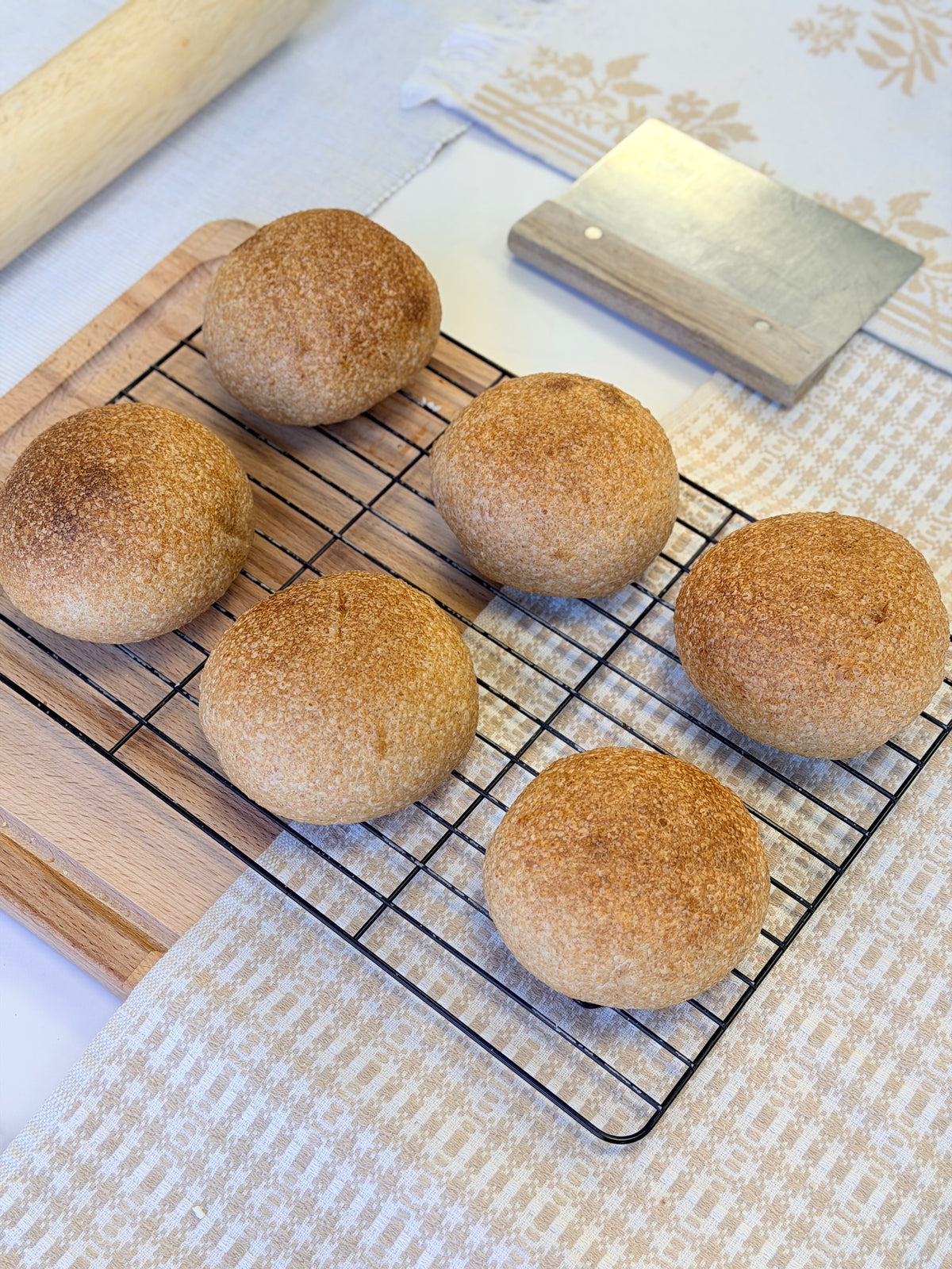 Organic Whole Wheat Hamburger Buns Pack of 6